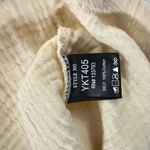 POL x Freckled Poppy Textured Henley Pullover - Picture 10 of 11